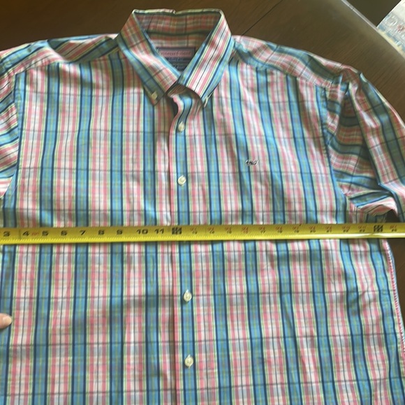 Vineyard Vine whale shirt size Lg - Picture 6 of 8